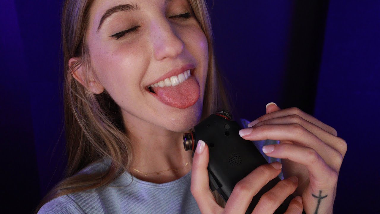 FrivolousFox ASMR