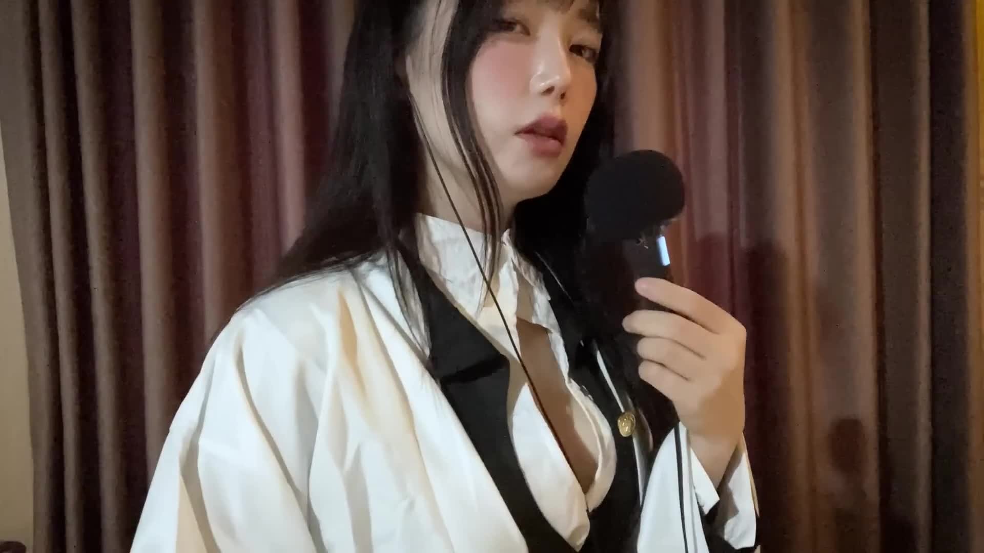 布尔玛女仆校服