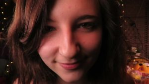 亲吻和抚摸你的脸颊