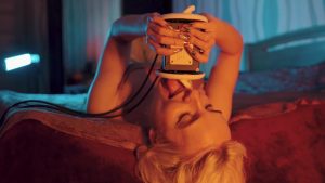 躺在床上舔耳3DIO