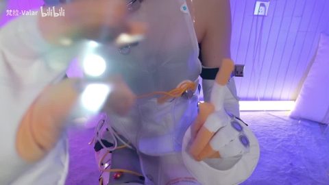绝区零席德cos沉浸式维修重伤损坏的你