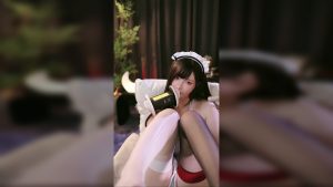 女仆装舔耳&黑白丝袜