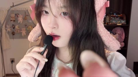 小麦克风咬棉签口腔音